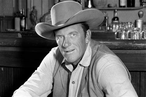 Gunsmoke! Um Western Clássico que Explora a Moralidade na Fronteira e Apresenta James Arness em um Papel Icônico